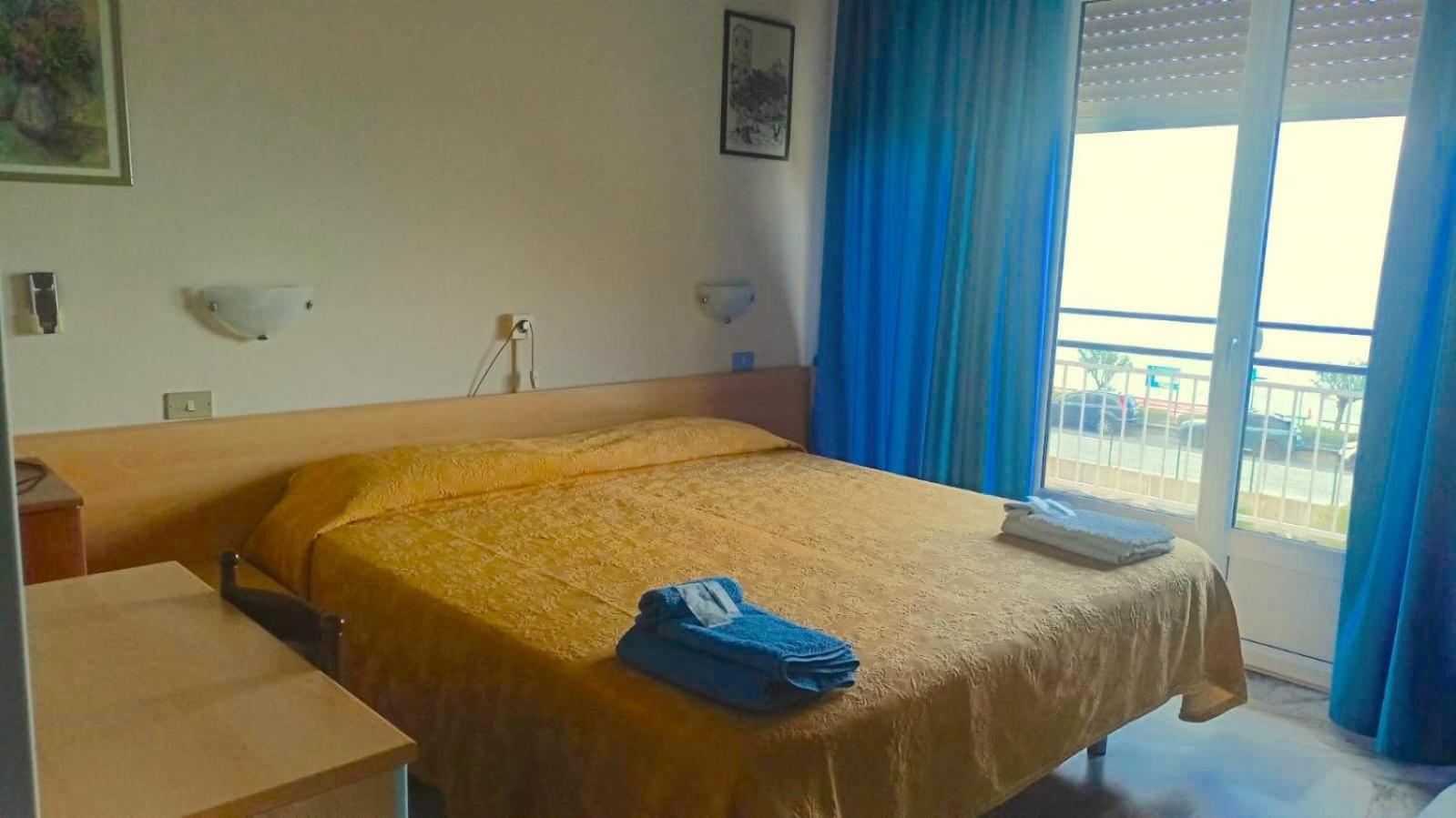 B&B Solana Noli Buitenkant foto